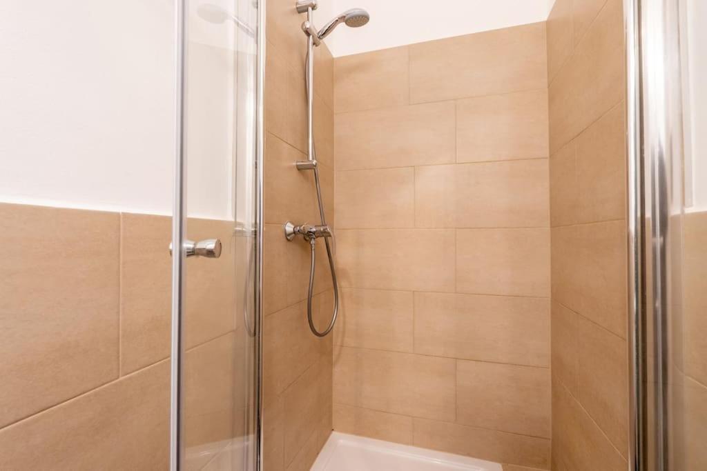 Practical 1Br Flat By Center By Hm Apartman Bécs Kültér fotó